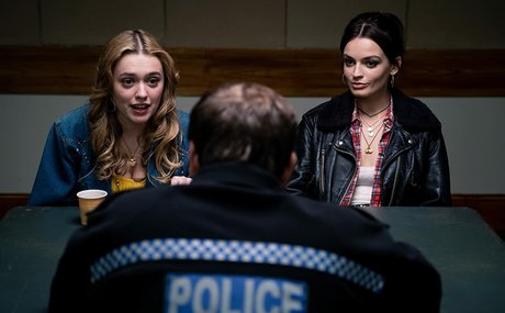 Aimee Lou Wood sexy nackt galerie