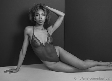 niaaliyah heiße porno foto