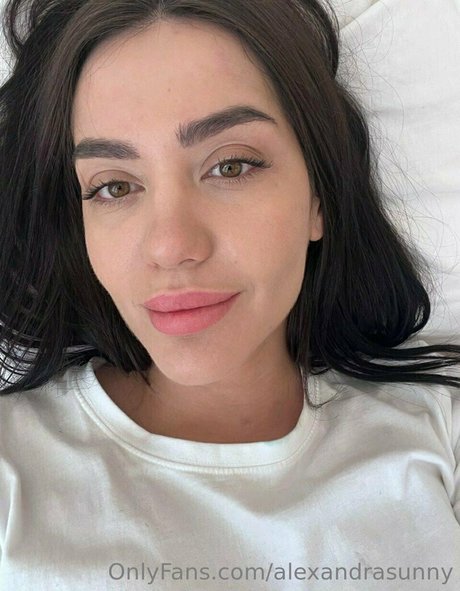 alexandrasunny kunst pornostar archiv