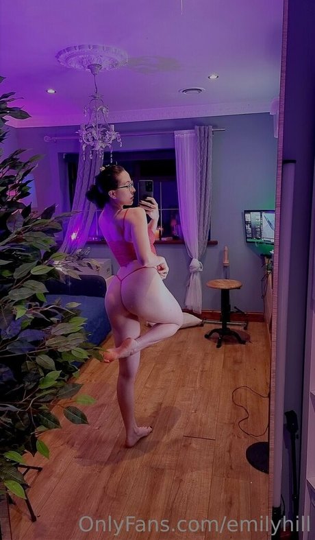 dünne asiatische teenager-onlyfans sexy xxx foto