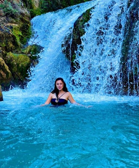 Little BabeVIP schöne akt bilder