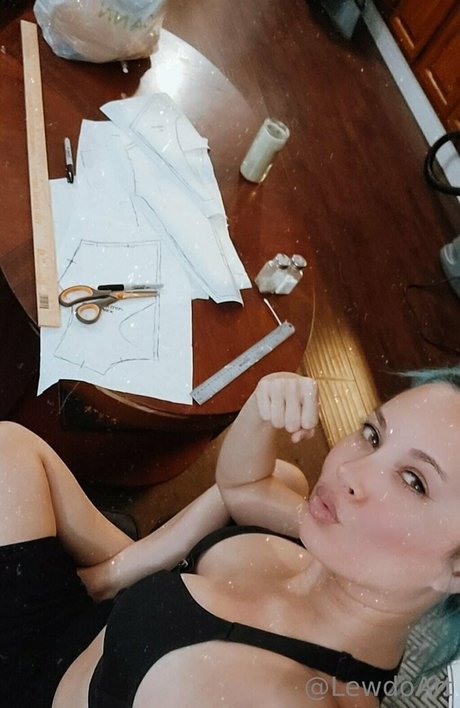 blonde frau nur fans erwachsene exklusive archiv