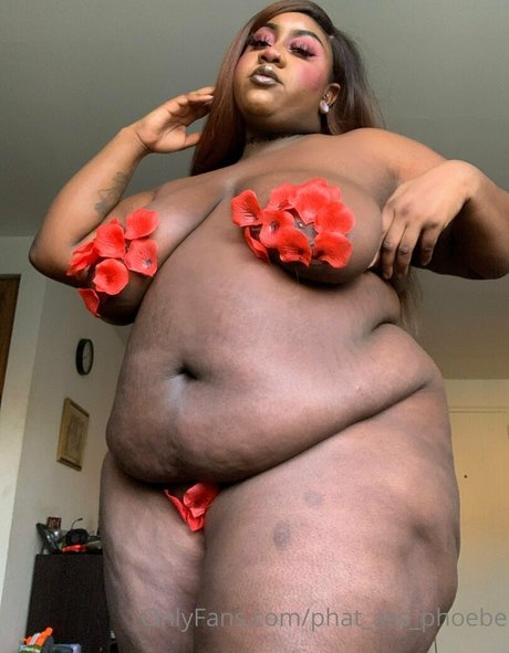 phat ass phoebe model akt fotos