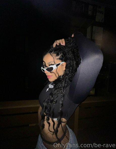 be rave top nackt galerie