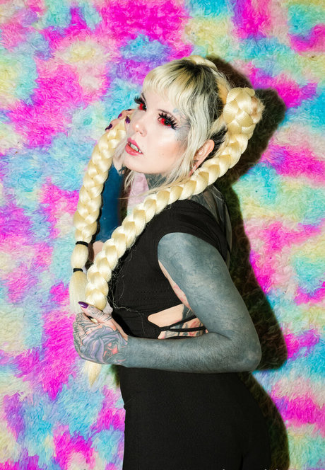 marizombie666 xxx freie bild