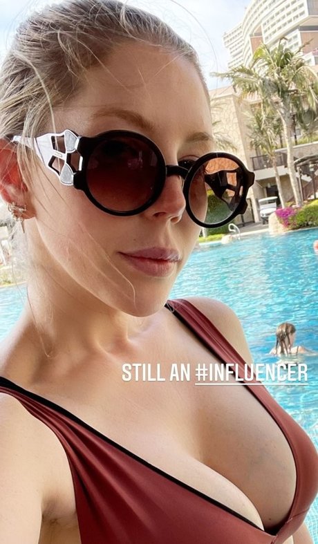 Katherine Ryan perfekte nackte bild