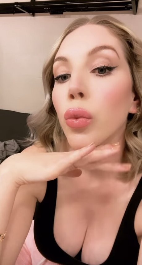 Katherine Ryan erotische exklusive galerie