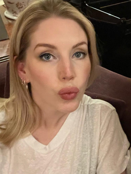 Katherine Ryan hd sex galerien
