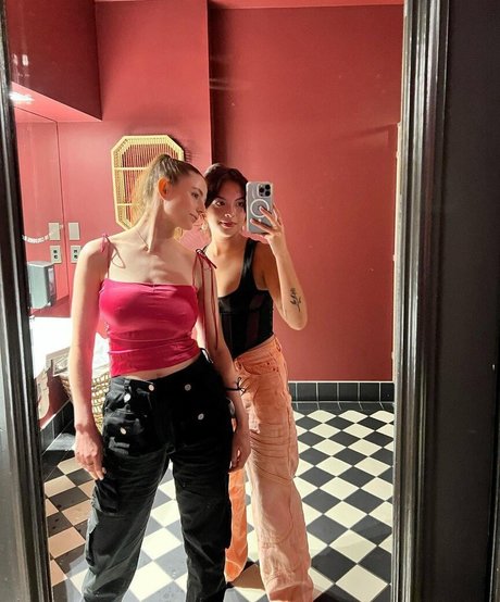 videos nur fans schöne nackte bilder