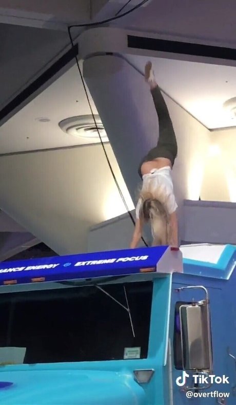 NoisyButters heiße exklusive galerien