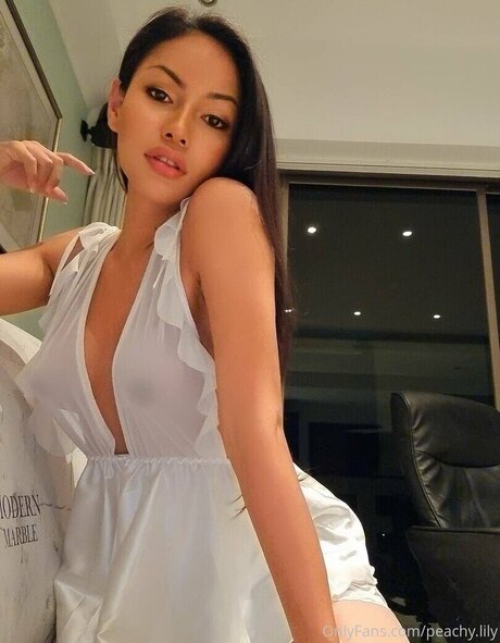 peachy lily pornostar nacktheit archiv