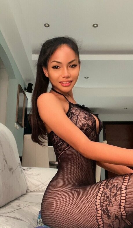 peachy lily heiße nackte foto