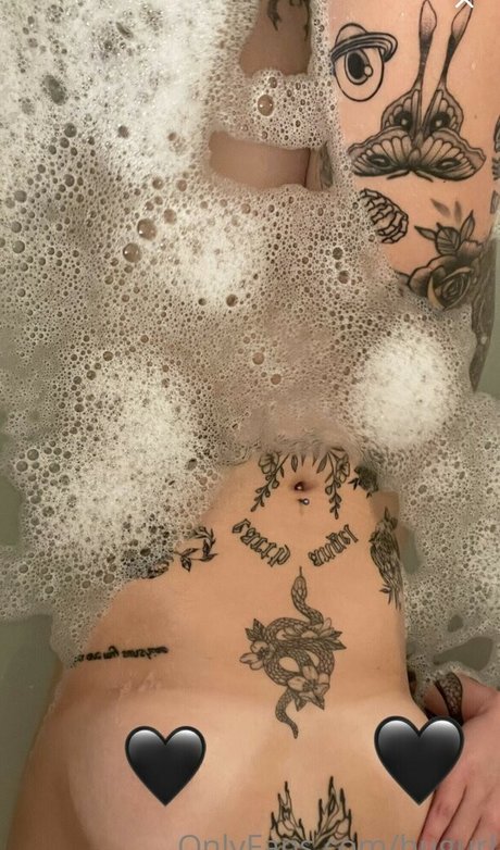 bugurl porno kunst galerie