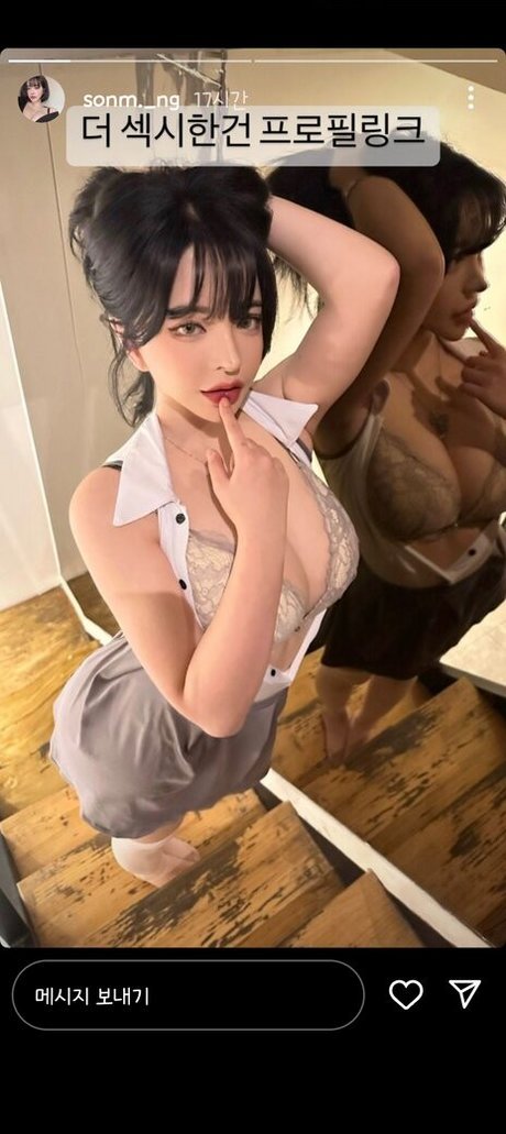 Cher__e top sexy foto