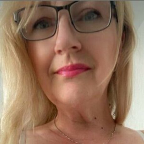 Milf Shelley perfekte exklusive galerie