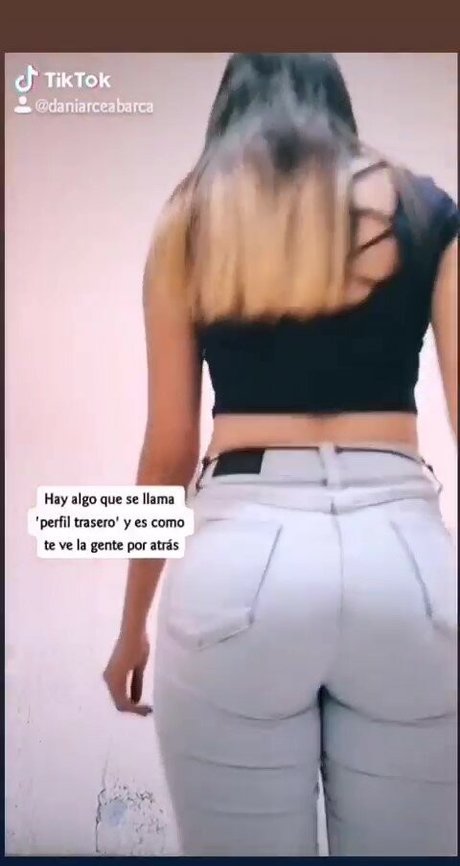 Dani Arce beste akt bilder