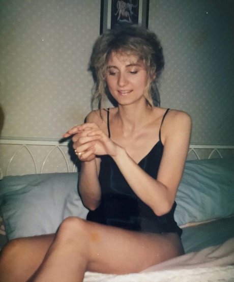 Corrinne Wicks kostenlose heiße fotos