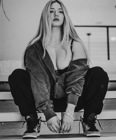 Miranda Cohen exklusive perfekte bild