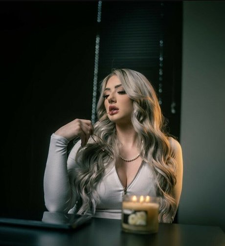 Miranda Cohen erotische hübsche bilder