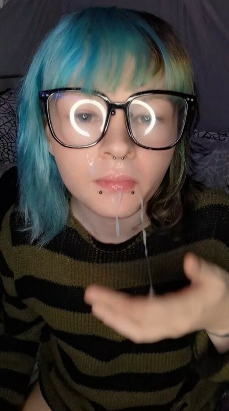 Faye Hizuki erotische akt archiv