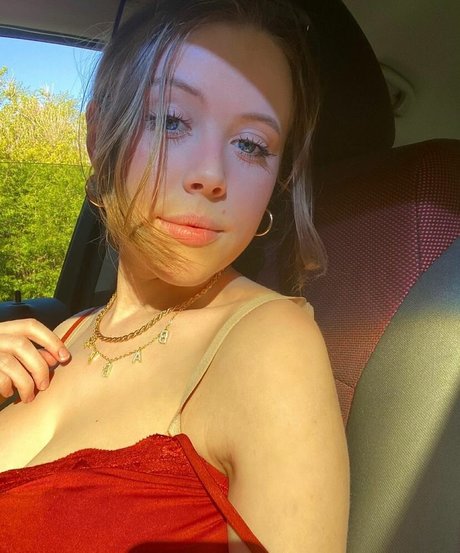 lesben strapon onlyfans xxx kunst galerien