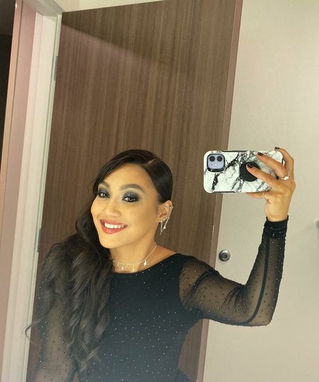 Roxanne Perez pornostar nackten galerie