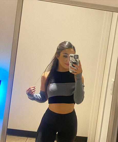 Roxanne Perez pornostar hd galerie