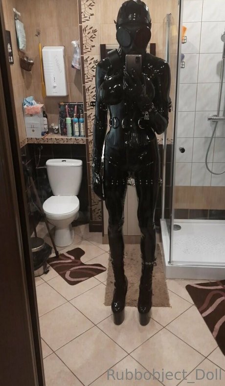 rubbobject doll nackt akt fotos