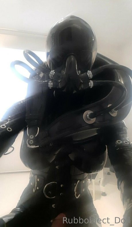 rubbobject doll nacktheit nette galerien