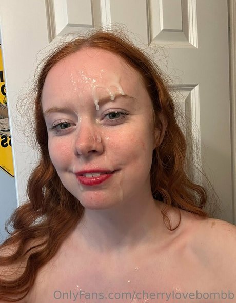 Cherrylovebombb erwachsene exklusive bild