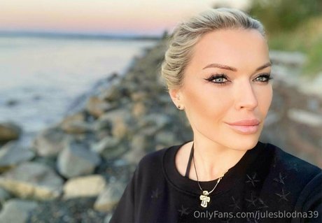 Julesblodna39 pornostar sex fotos