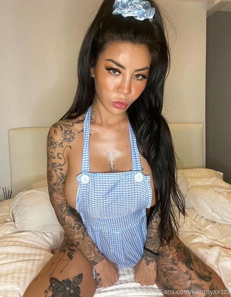 kimmyxxzzz model erotische fotos