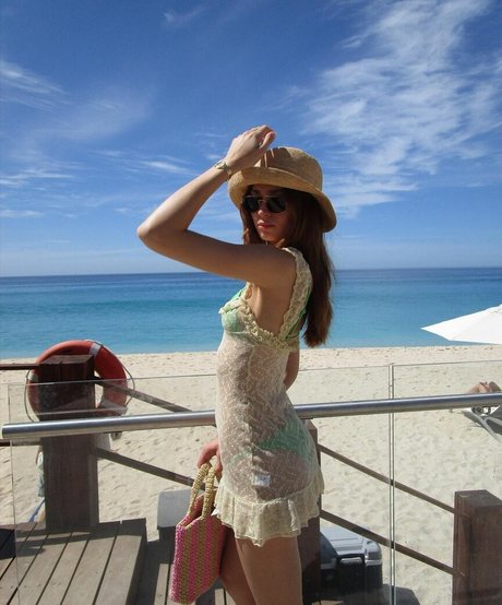 Bianca Finch hd nacktheit bild