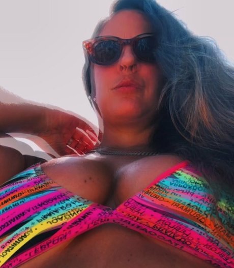 Marcia Magalhaes heiße kunst galerien