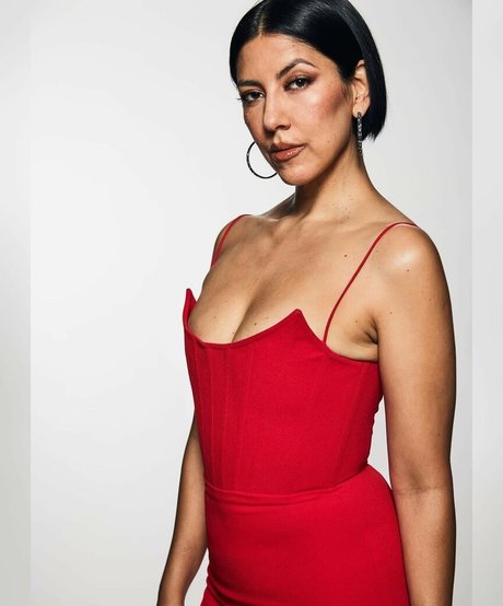 Stephanie Beatriz top erotische galerien