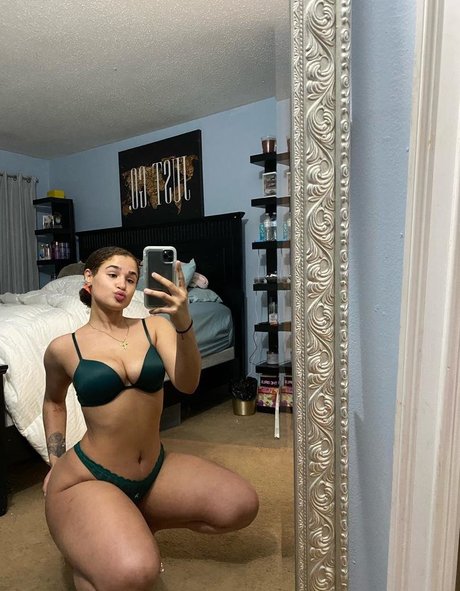 Janaevic perfekte heiße galerie