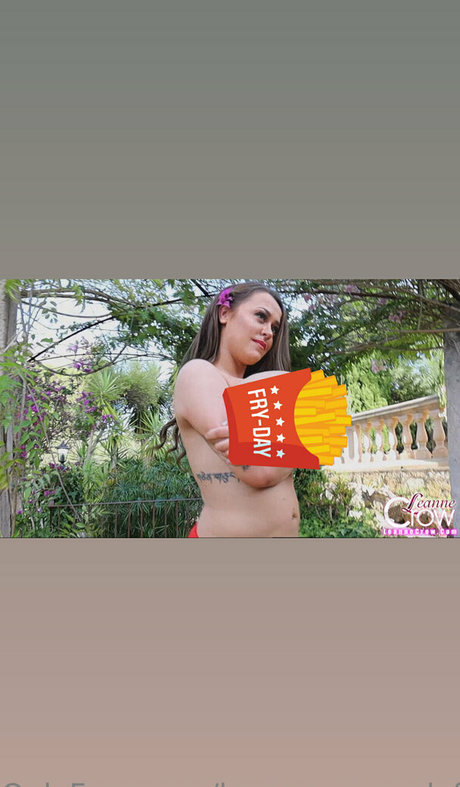 leannecrowonlyfans top heiße bilder