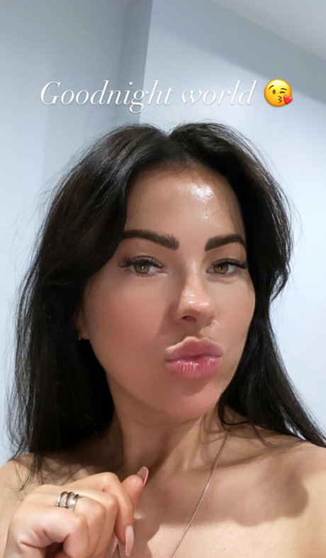 aldana30 schauspielerin erwachsene foto