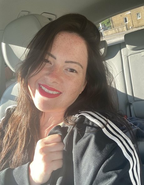 aldana30 kunst nackte galerien