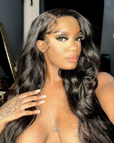 missgushers heiße nackten bilder