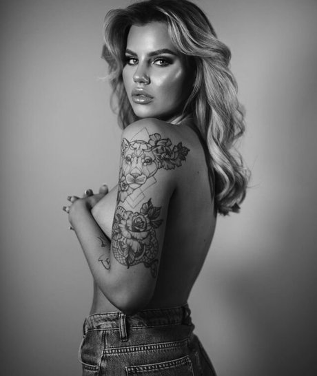 Felicia Aveklew erotische hd archiv