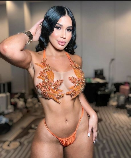 Roxana Ventura schöne xxx bild