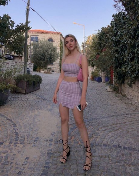 Snowmaiid freie xxx bilder