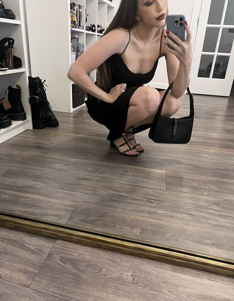 ebenholz-fußfetisch onlyfans top akt galerie