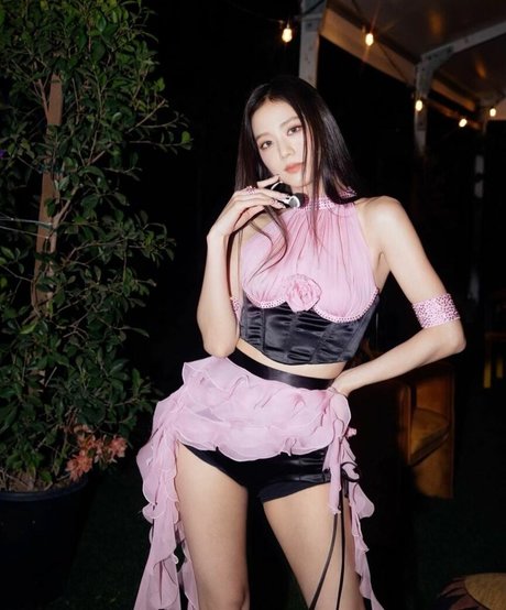 Jisoo erwachsene kostenlose bilder