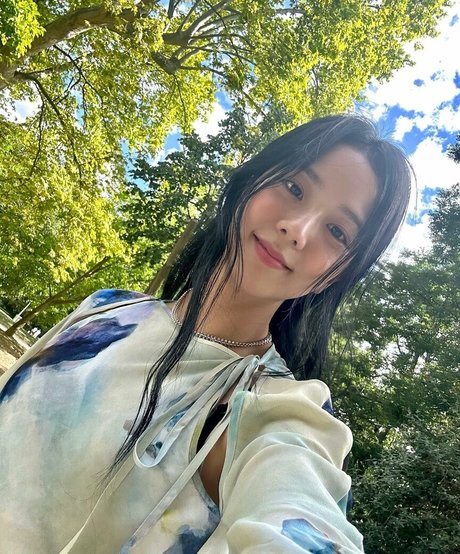 Jisoo nackt pornographische bild