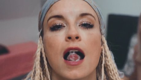 Mia Julia Brueckner xxx galerien