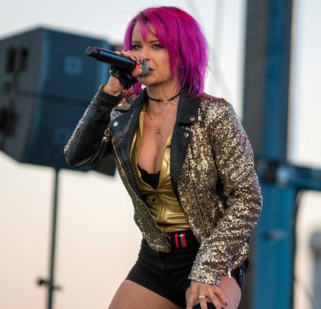 Mia Julia Brueckner top beste fotos