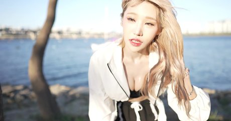 füße lecken onlyfans kunst xxx bild