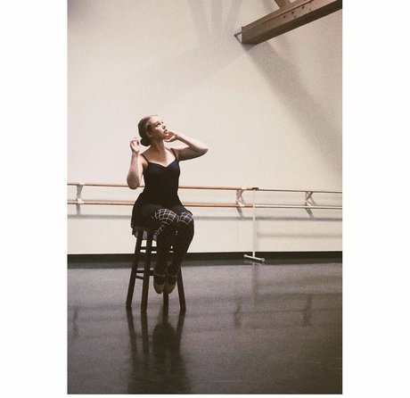 Teagan Croft nacktheit exklusive bilder